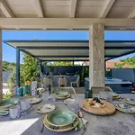 Villa Aria With Heated Pool And Whirlpool - Happy Rentals