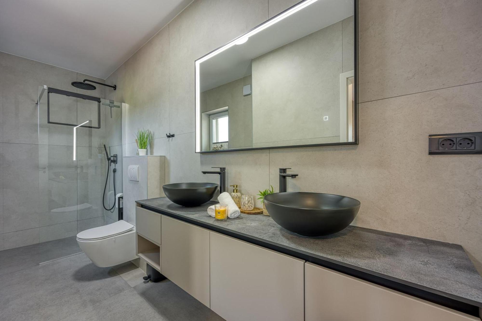 Apartment Aria With Heated Pool And Whirlpool - Happy