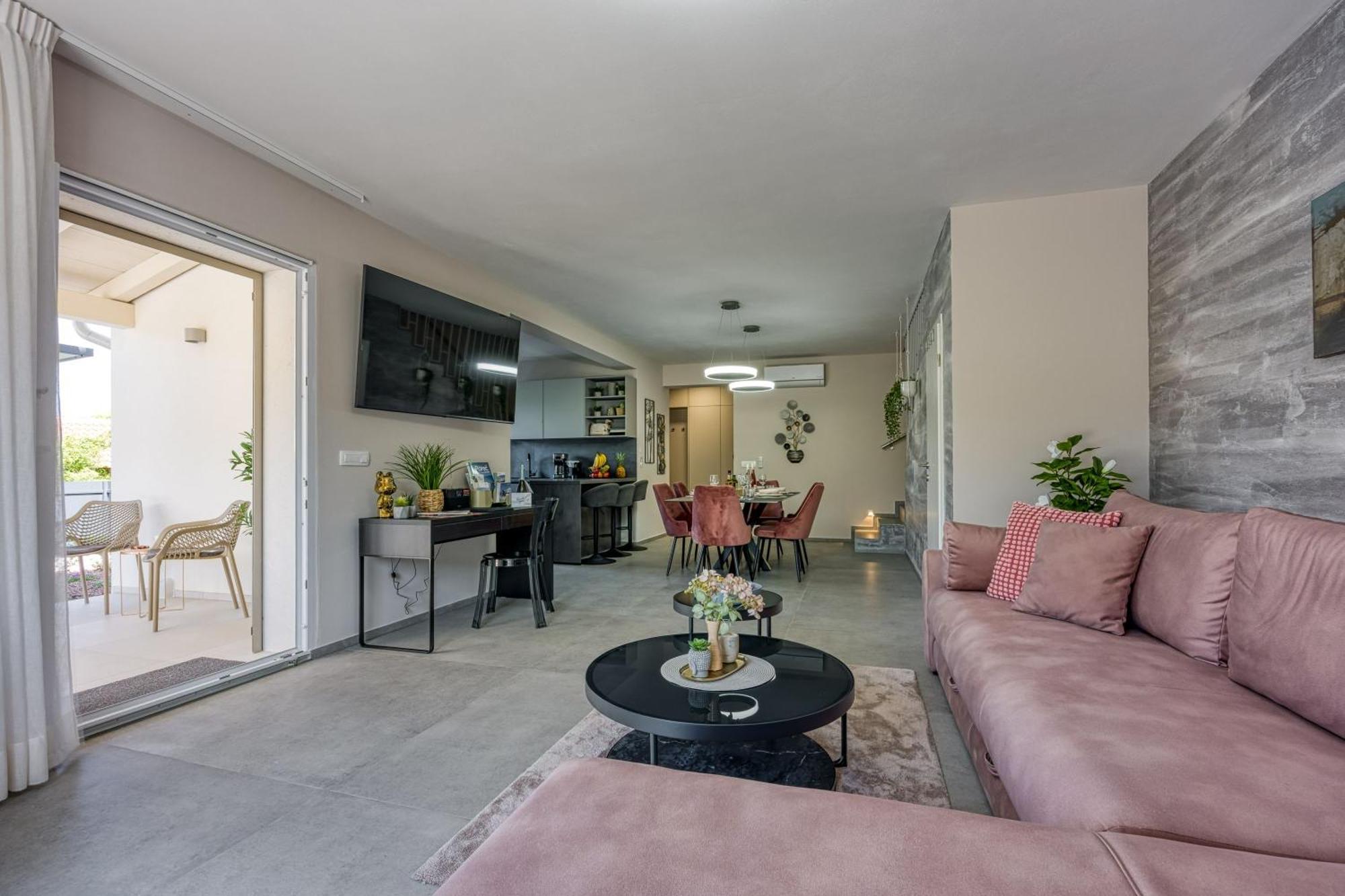 Aria With Heated Pool And Whirlpool - Happy Appartement *